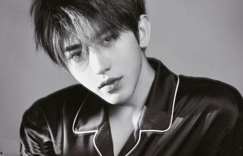 蔡徐坤吃黑瓜的视频,趣味横生瞬间引网友热议