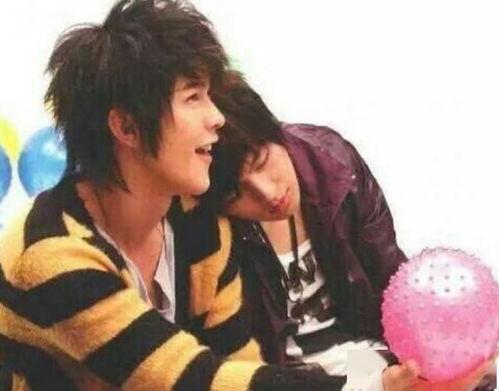 吃瓜爆料女装大佬,女装大佬背后的故事