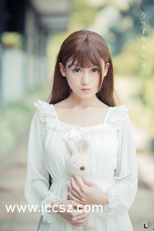 反差婊吃瓜黑料热门事件,揭秘“反差婊”背后的黑料风云