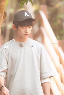 易烊千玺今日吃瓜微博,揭秘娱乐圈幕后故事